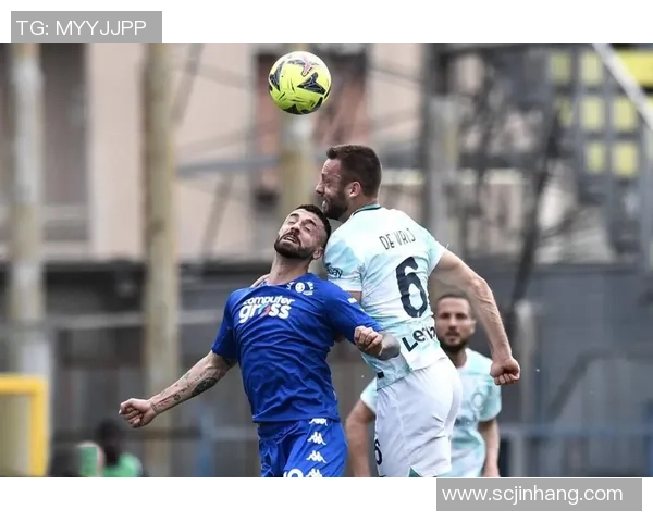 科森察与恩波利的激烈对决谁能在意甲赛场上笑到最后